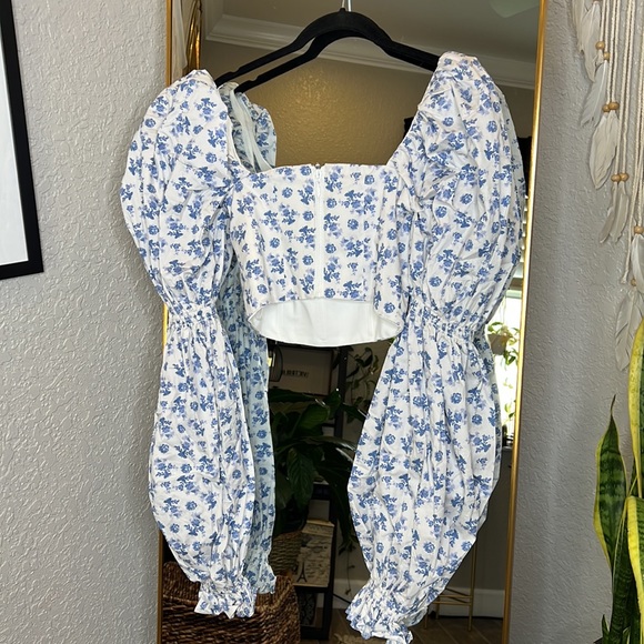 HOUSE OF CB 'Millicent' Blue Print Cropped Corset Top - Picture 13 of 13